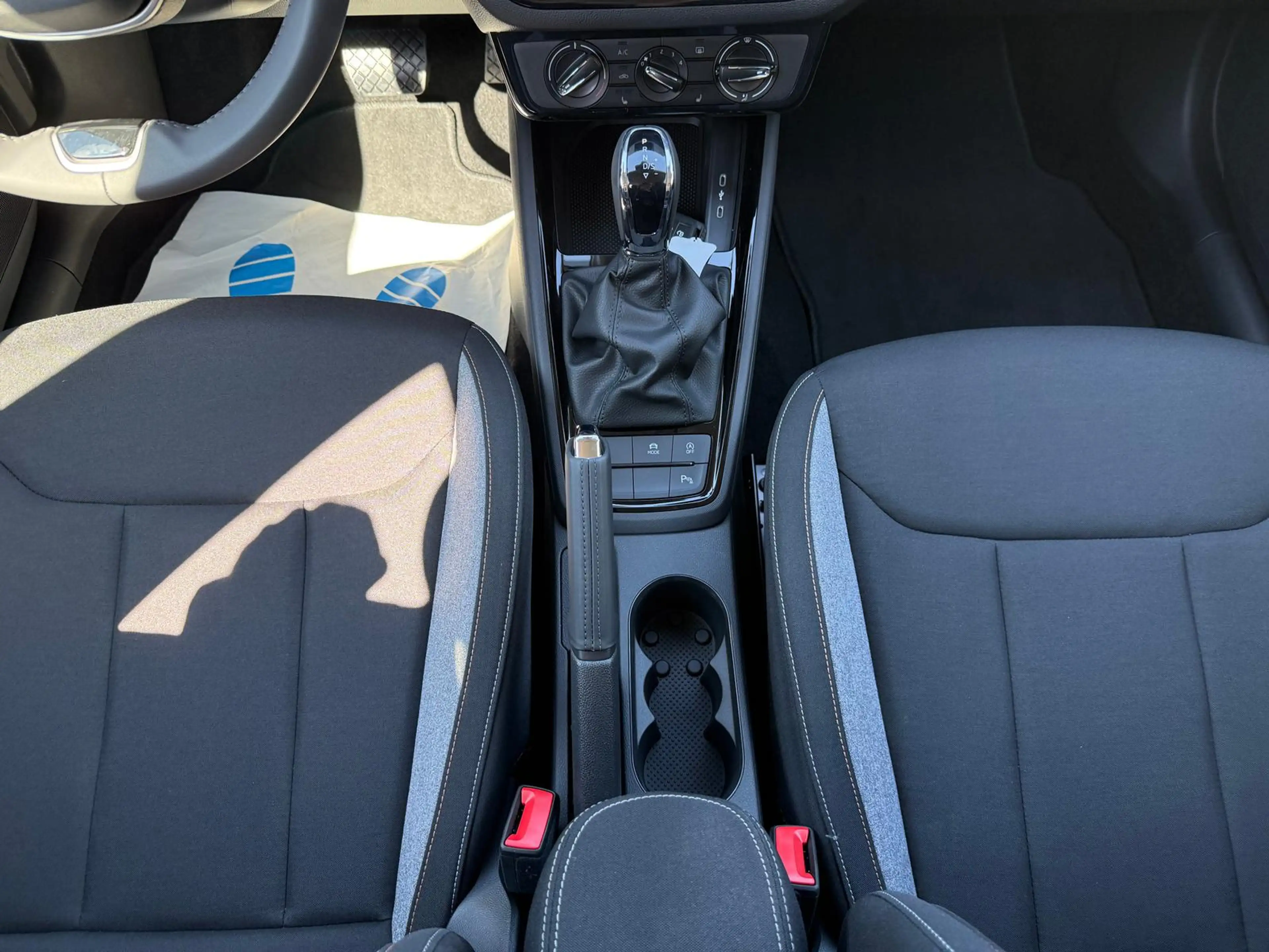 Skoda Kamiq 1.0 TSI Selection*RFK*AppCo*Automatik*SHZ* — photo 17