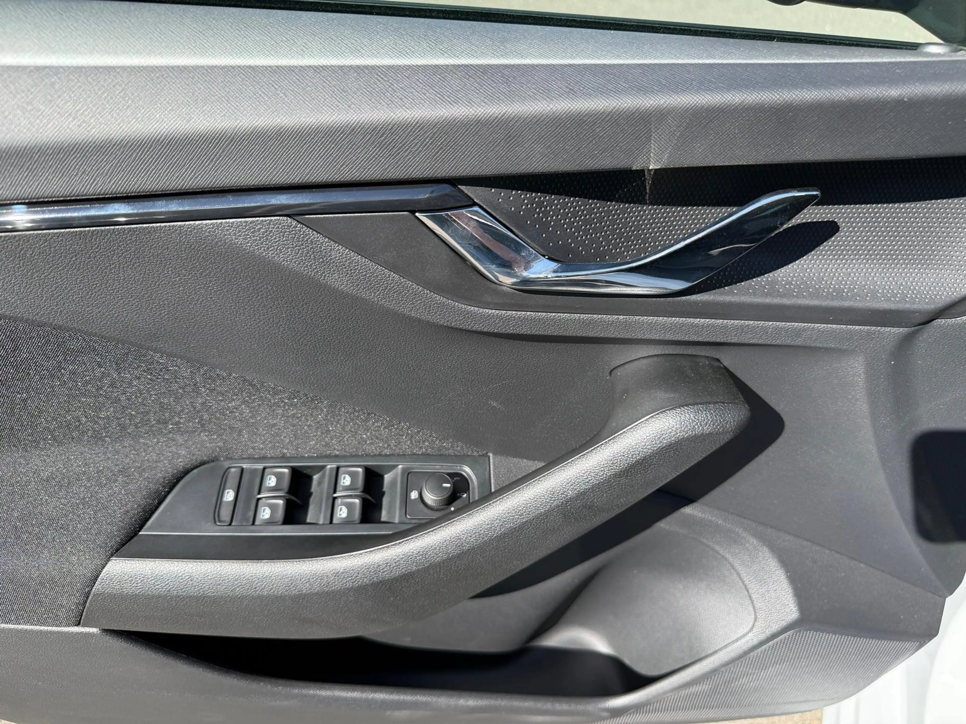 Skoda Kamiq 1.0 TSI Selection*RFK*AppCo*Automatik*SHZ* — photo 9