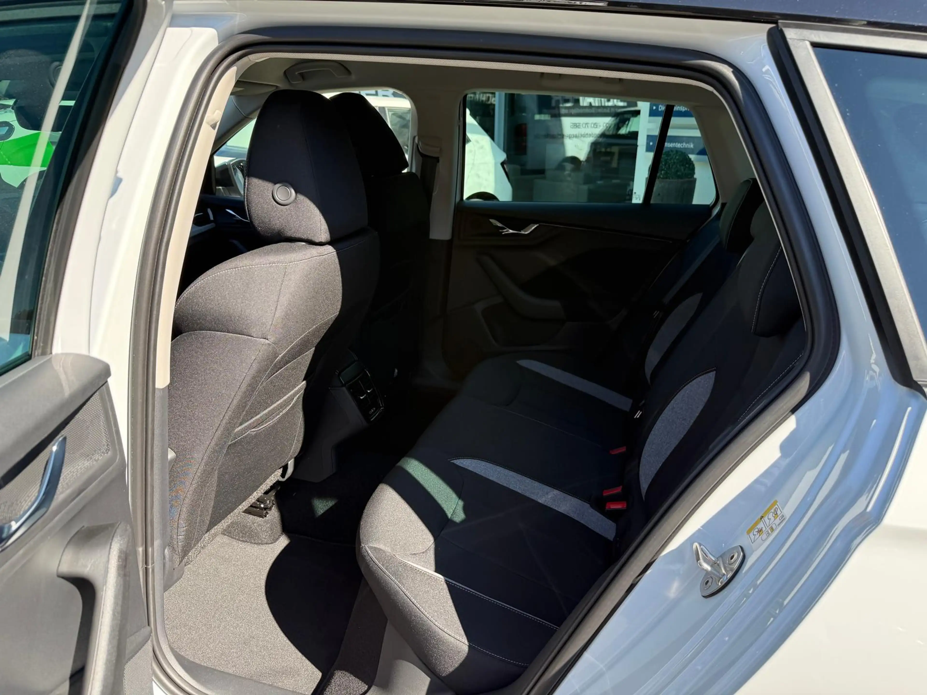 Skoda Kamiq 1.0 TSI Selection*RFK*AppCo*Automatik*SHZ* — photo 18