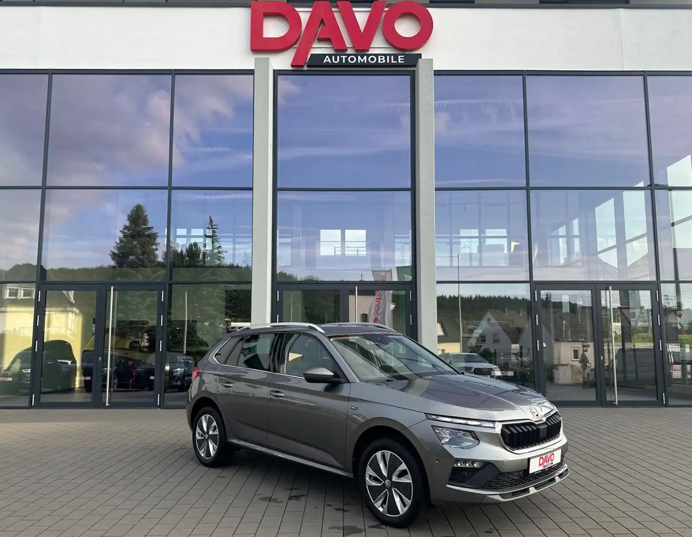 Skoda Kamiq 1.0 TSI Selection DSG/AHK/ACC Gris - 1
