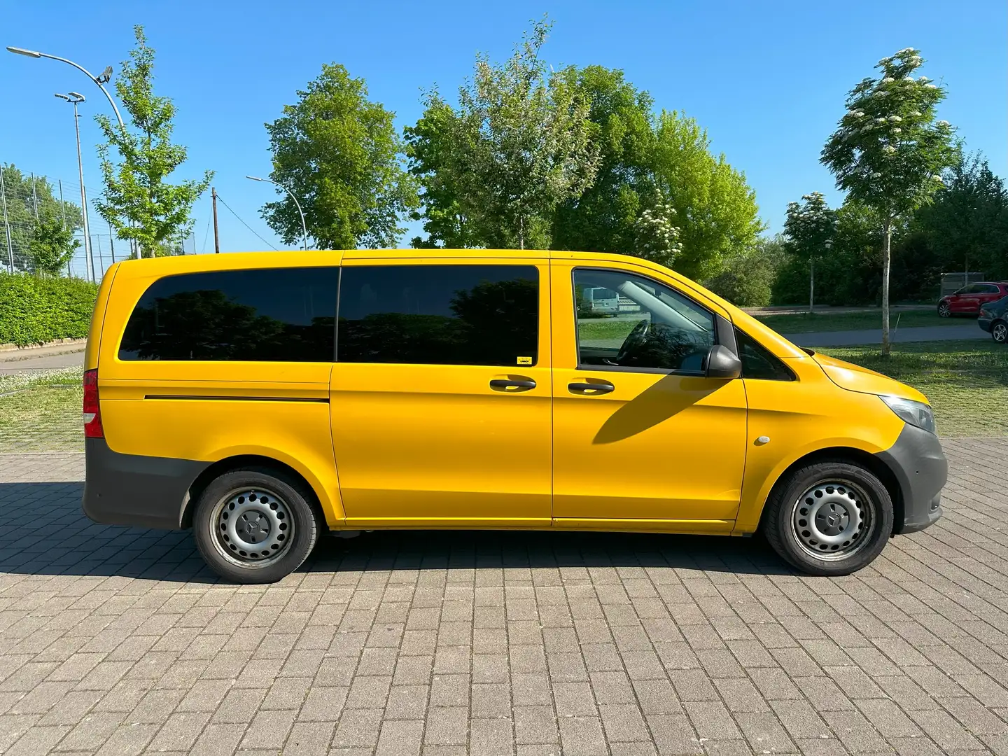Mercedes-Benz Vito Vito 116 CDI LANG Automatik Navi Kamera Tempomat Gelb - 2
