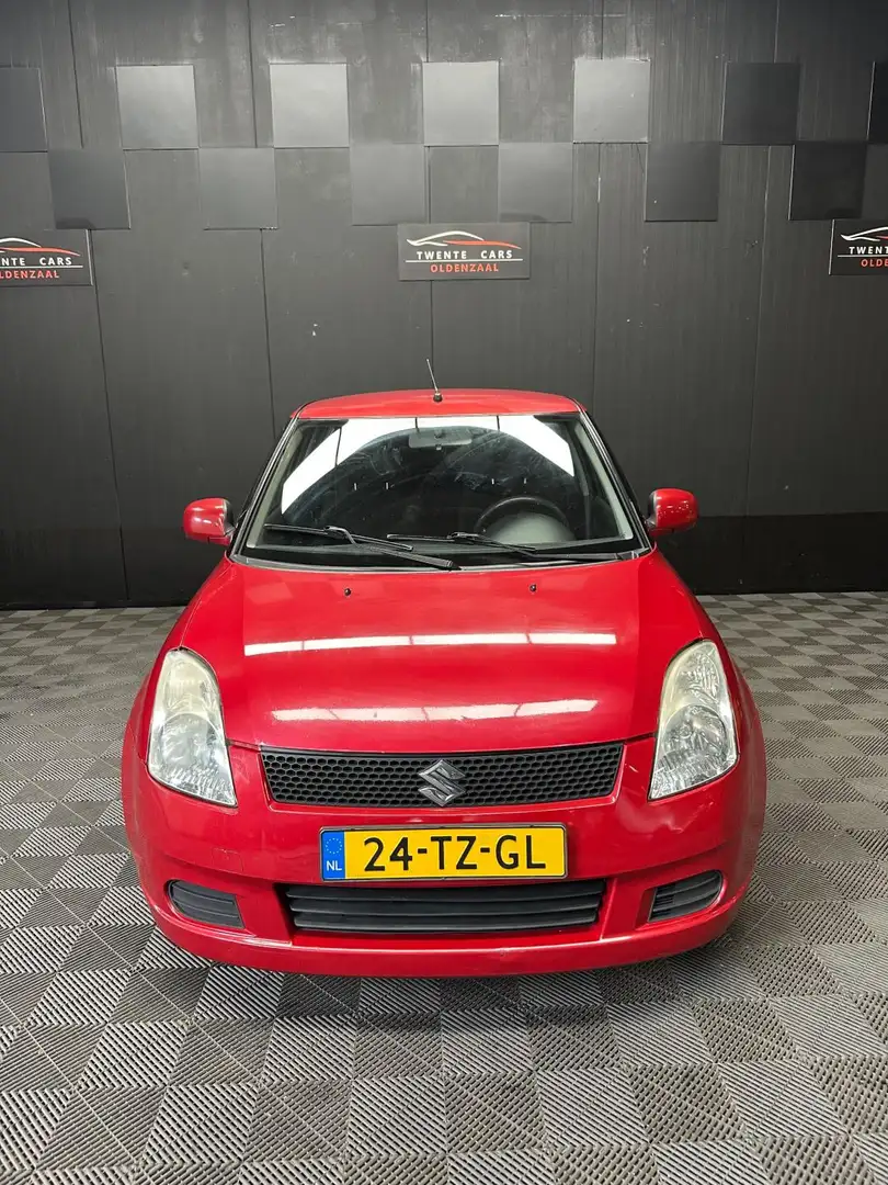 Suzuki Swift 1.5 GLS | Airco | Nieuwe Motor | Nieuwe APK | Rood - 2