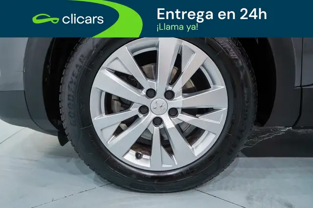 Peugeot 3008 view 11