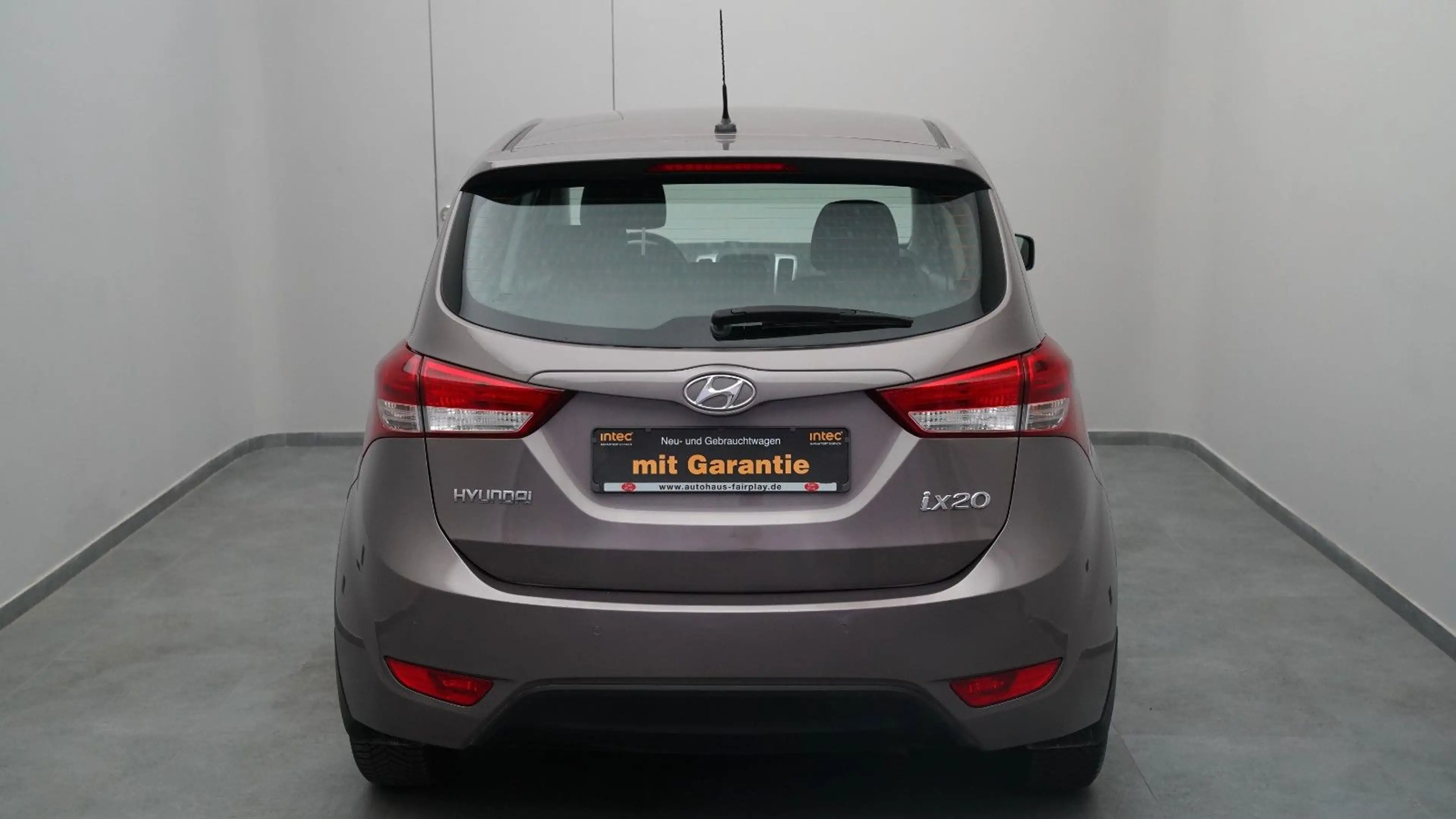 Hyundai iX20 1.6 Comfort *KLIMA*BLUETOOTH*PDC*SHZ* — photo 7