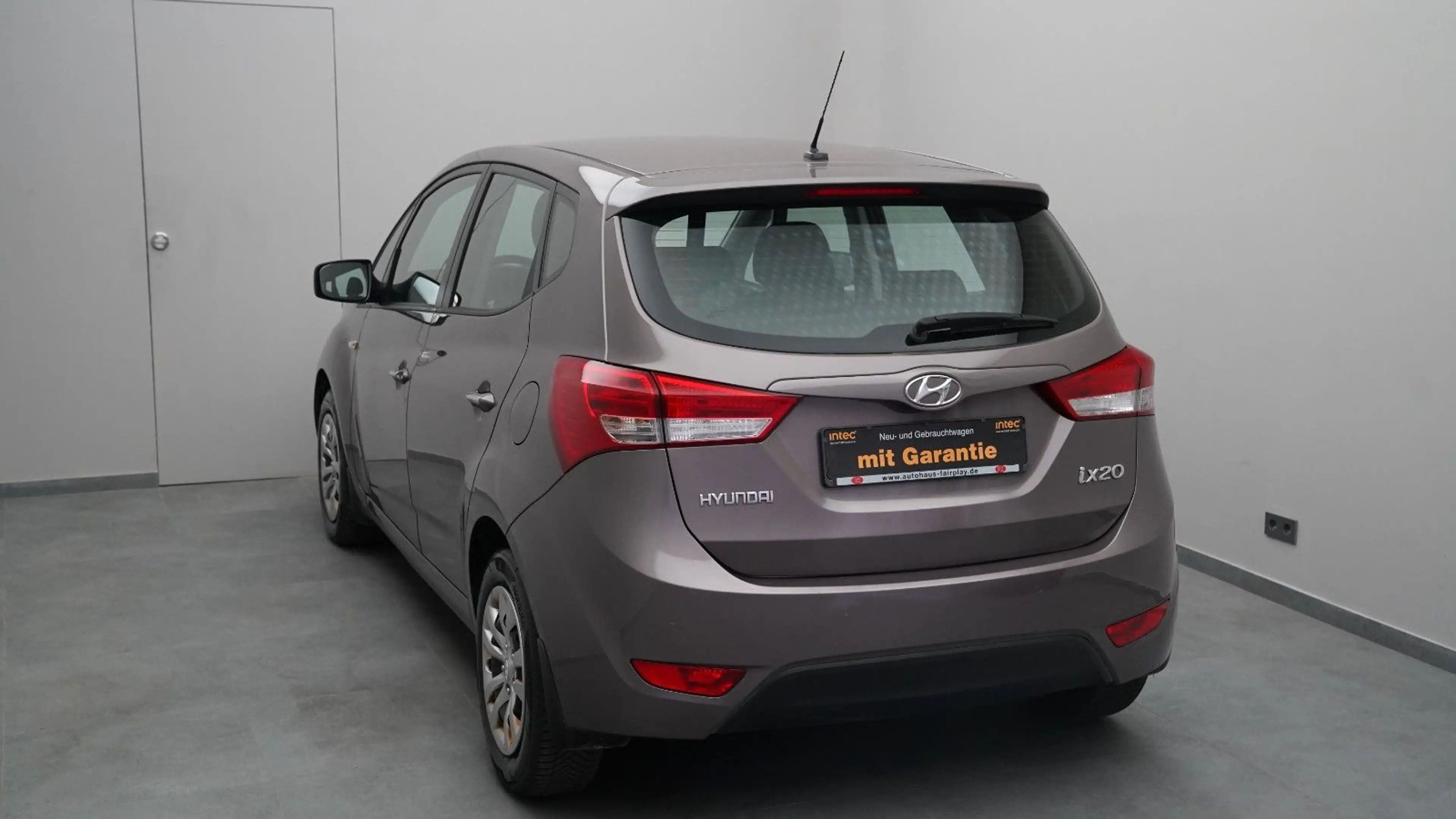 Hyundai iX20 1.6 Comfort *KLIMA*BLUETOOTH*PDC*SHZ* — photo 5