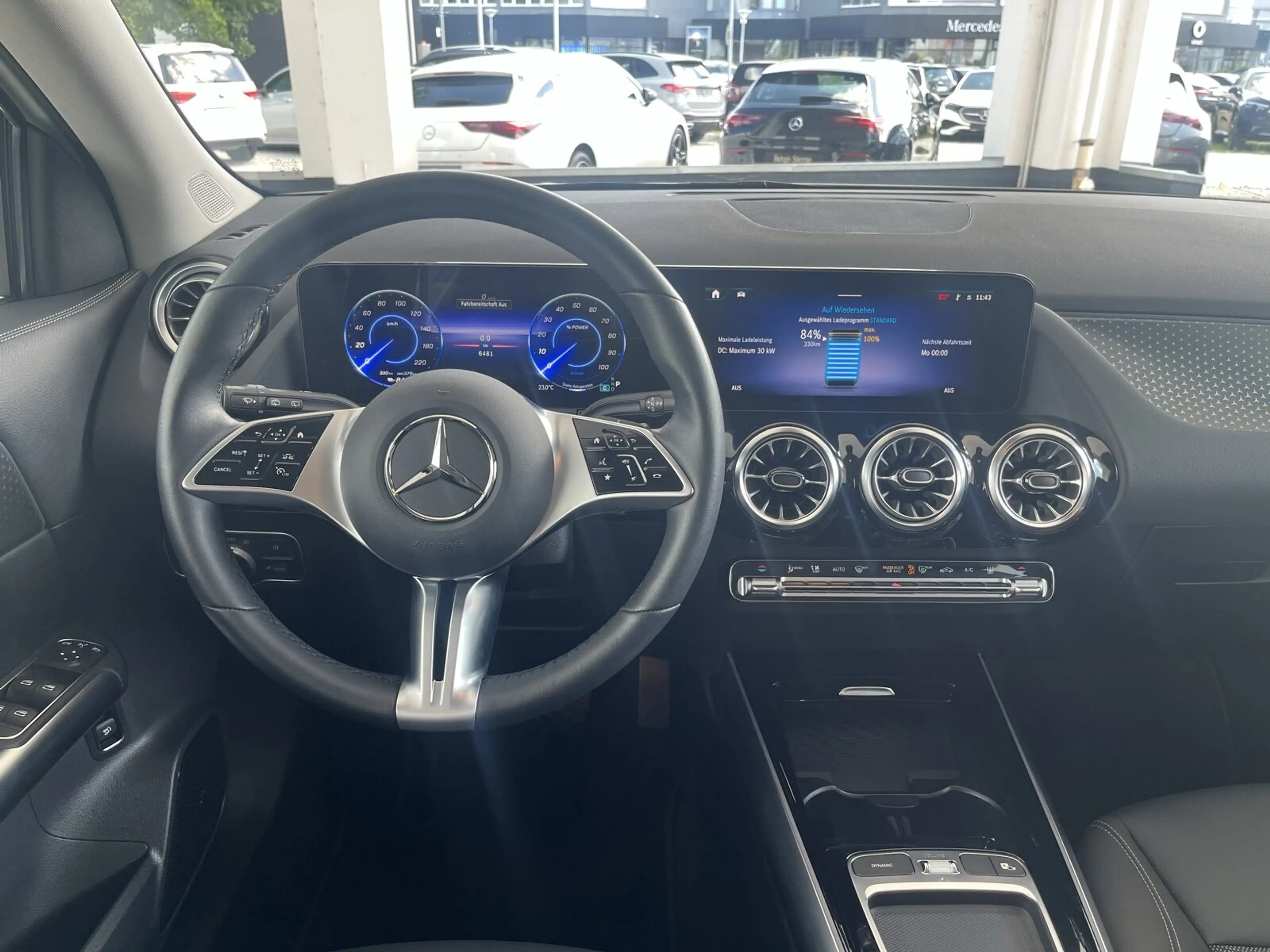 Mercedes-Benz EQA 300 EQA 300 4M Progressive/Distronic/Kamera/LED/Navi — photo 11