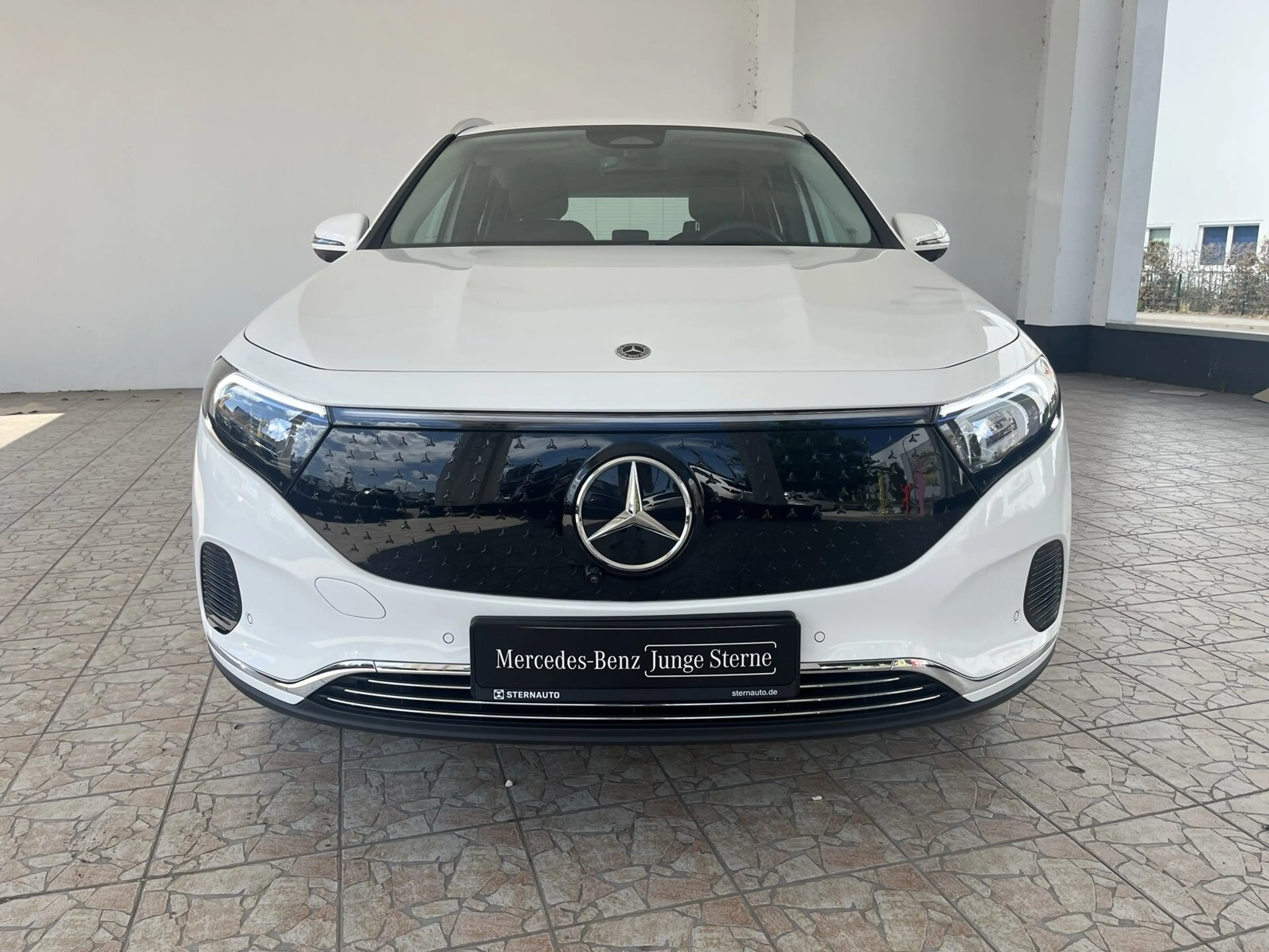 Mercedes-Benz EQA 300 EQA 300 4M Progressive/Distronic/Kamera/LED/Navi — photo 2