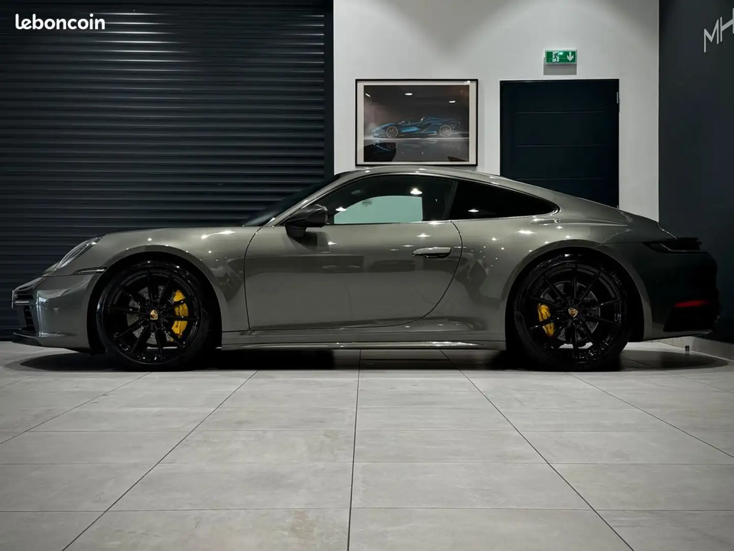 Porsche 992 992 CARRERA S COUPE 3.0i 450 CH PDK 8 PACK SPORT ALLÉGÉ CARBONE + VERT AVENTURINE SIÈGE 18P TOIT CHRONO VOLANT GT ALCANTA Verde - 2