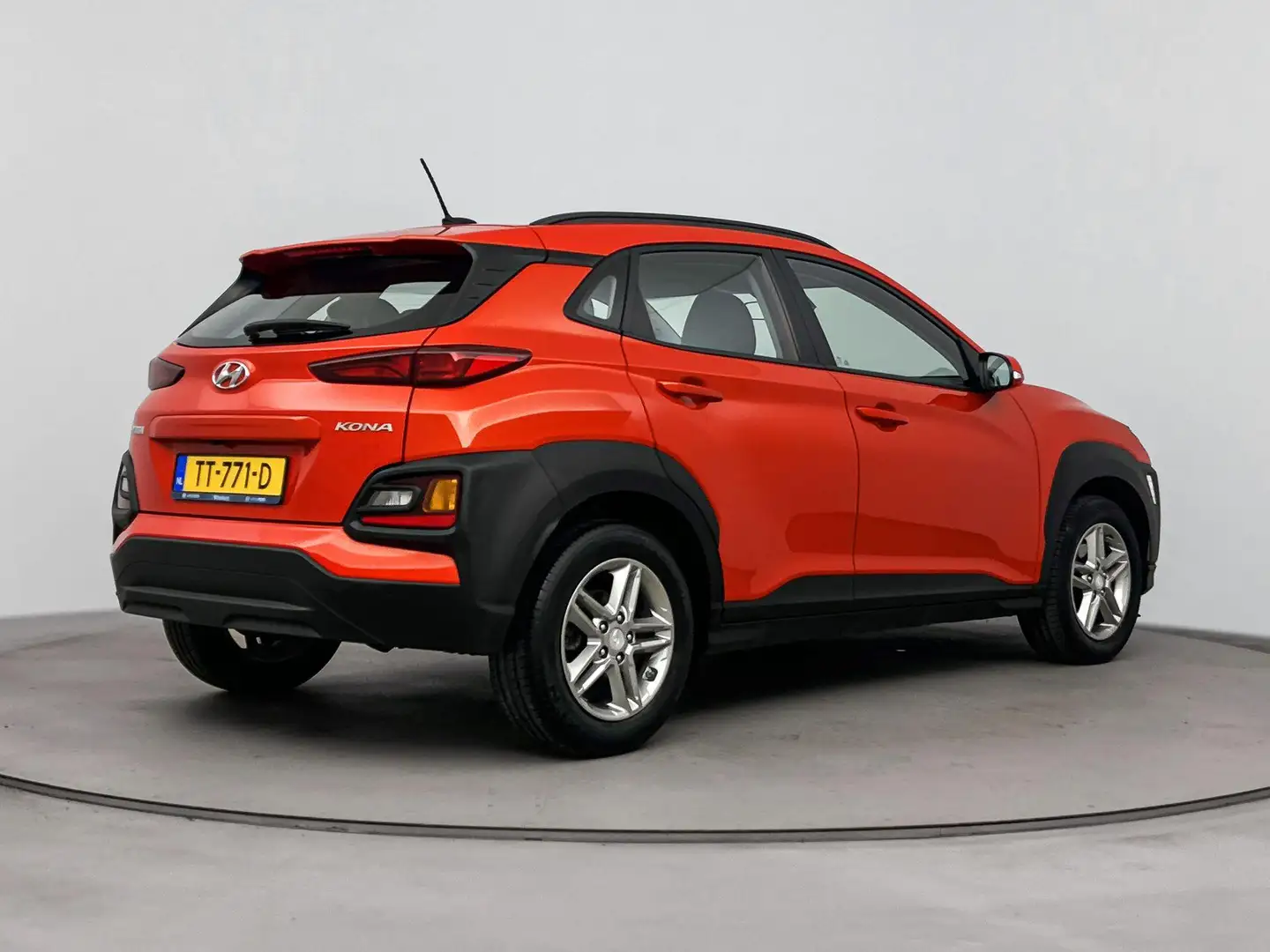 Hyundai KONA 1.0T ESSENCE | OUTLET DEAL! | NAVI | CLIMA | CRUIS Orange - 2