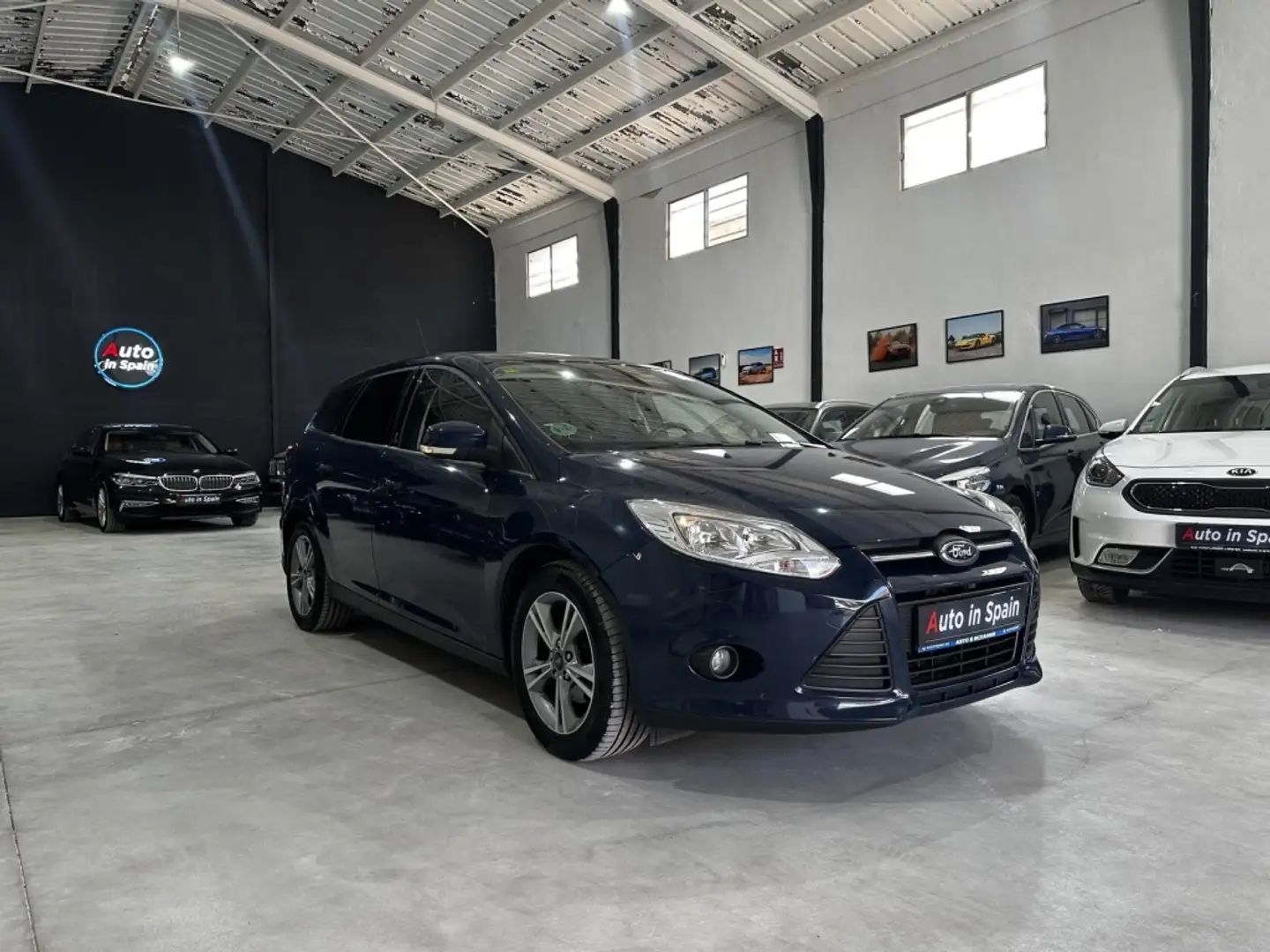 Ford Focus 1.6 TI-VCT Trend PS 125 Blau - 2