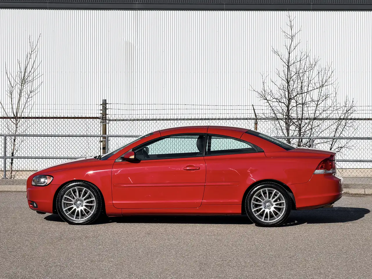 Volvo C70 снимка Volvo C70