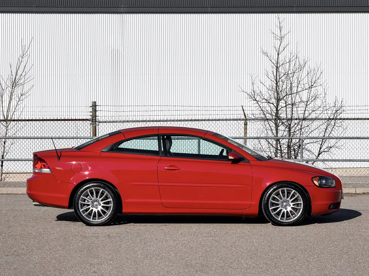 Volvo C70 снимка Volvo C70