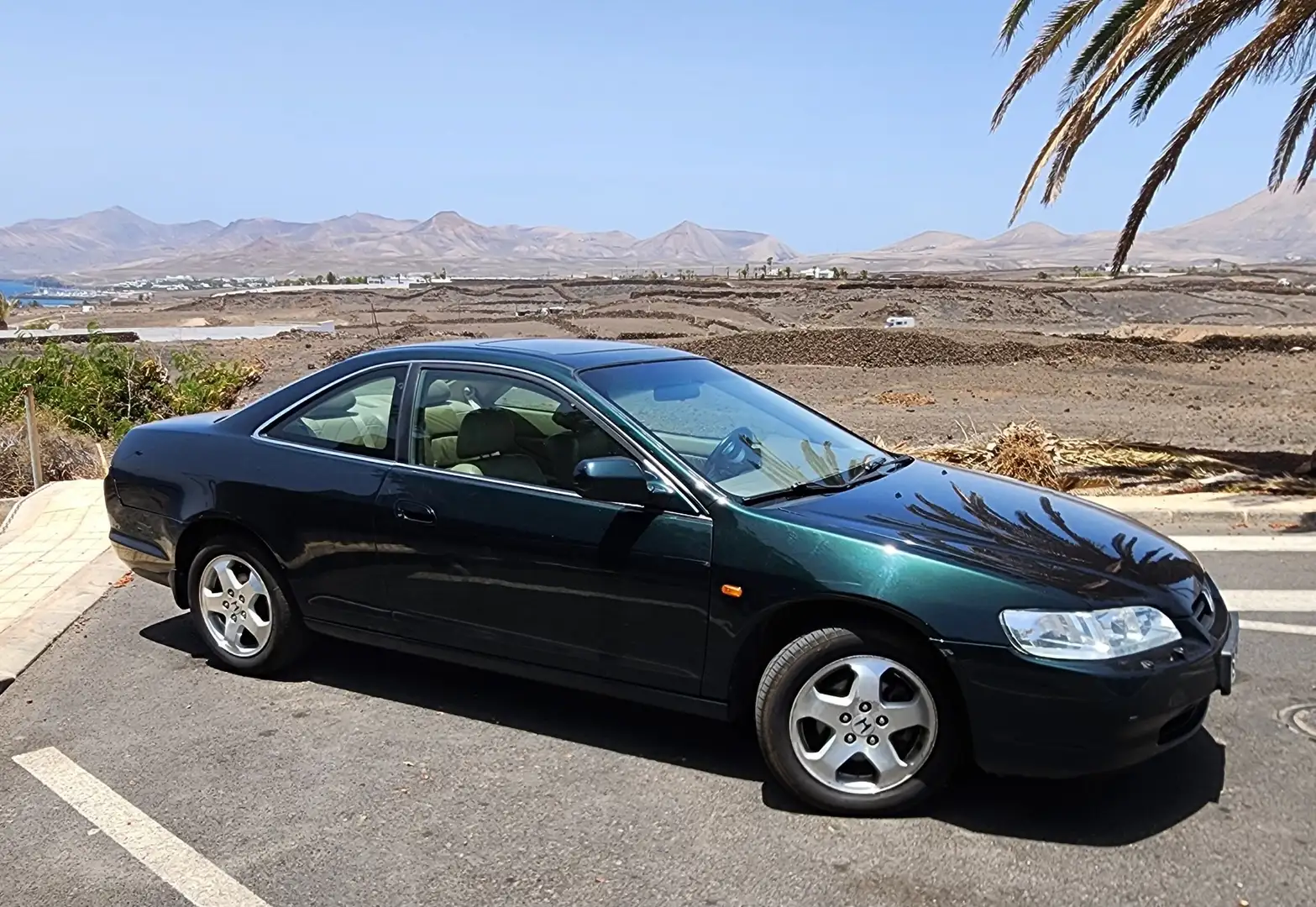 Honda Accord Coupe 3.0i ES - 2