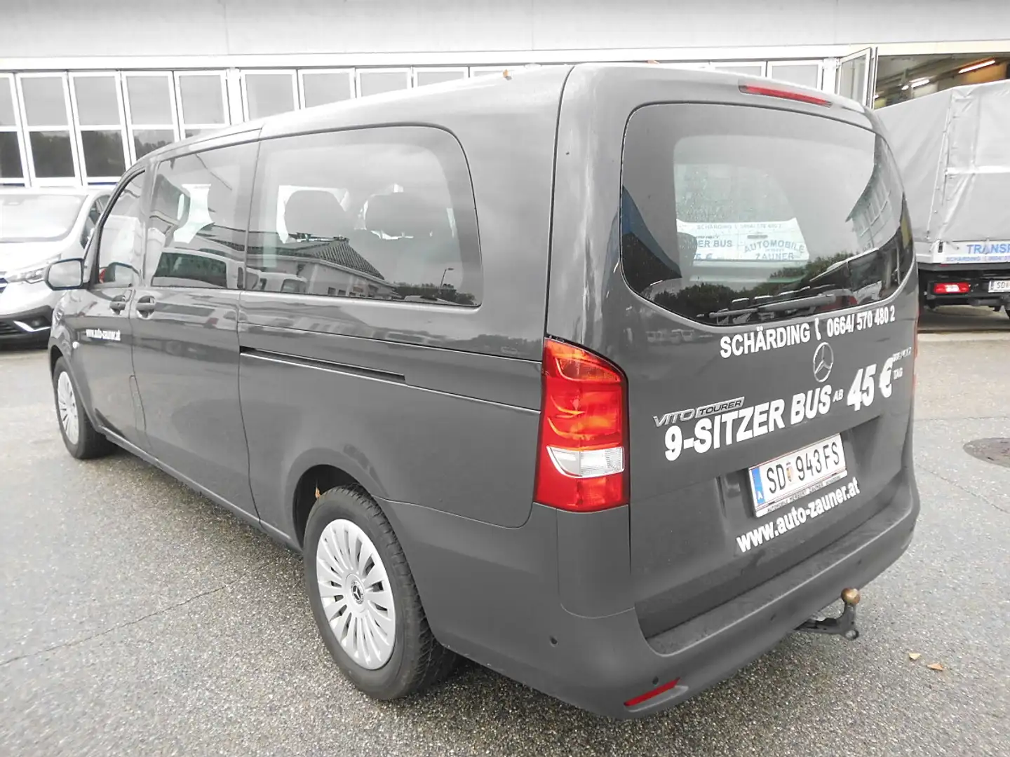 Mercedes-Benz Vito Tourer 116 CDI Extralang PRO Aut. Grau - 2