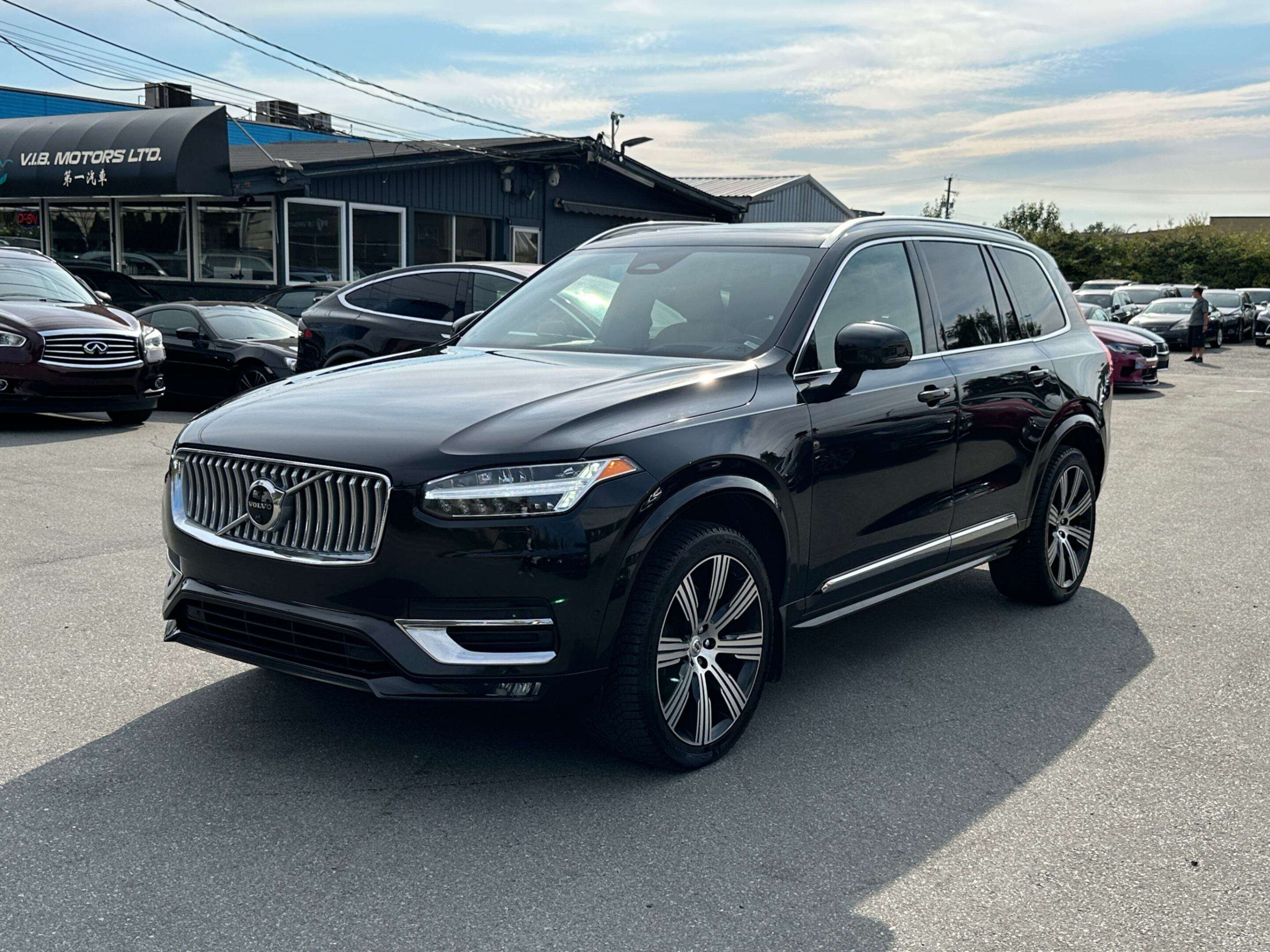 2023 Volvo XC90 B6 AWD Ultimate Bright Theme 7-Seater