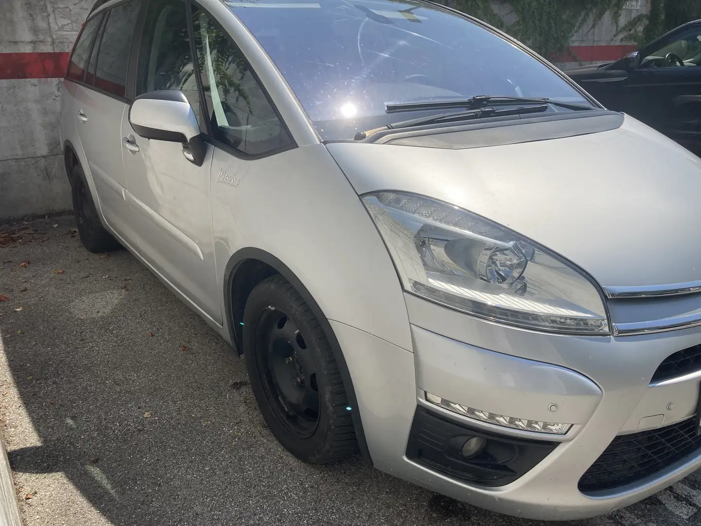 Citroen Grand C4 Picasso 1.6 HDi*7 Sitze*Parksensoren*Pick 01/27*Tempomat Silber - 1