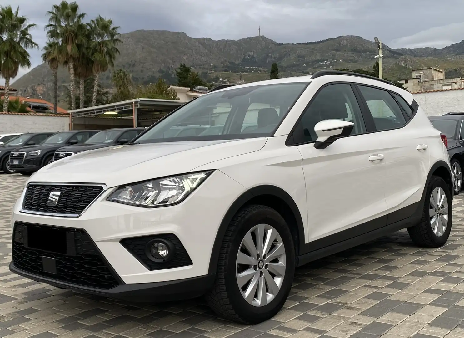 SEAT Arona Style 1.6 TDI 95CV Bianco - 1