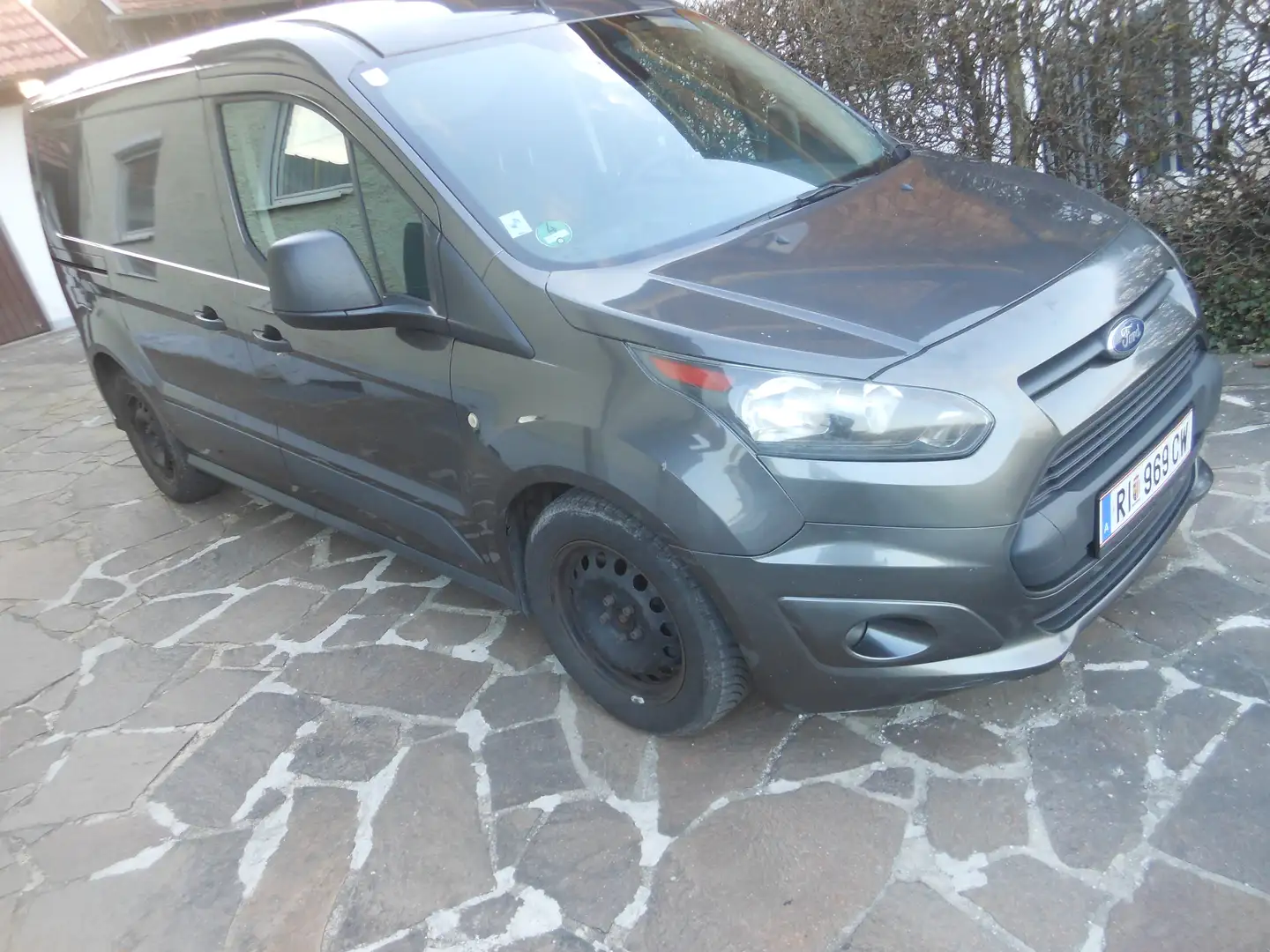 Ford Tourneo Connect Grand Tourneo Connect Trend 1,5 TDCi Start/Stop L2 Trend Start/Stop Grau - 2