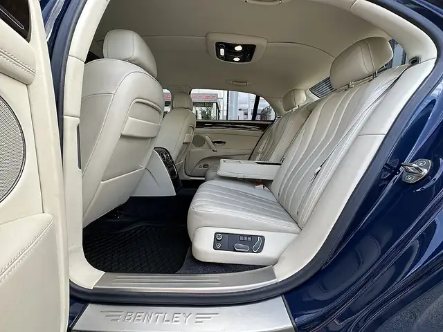 Bentley Flying Spur Continental GT Flying Spur V8, durchgehend bei ... Ansicht 15