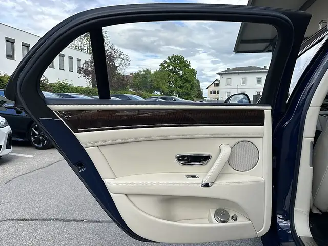 Bentley Flying Spur Continental GT Flying Spur V8, durchgehend bei ... Ansicht 12