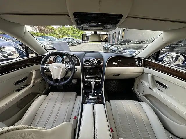 Bentley Flying Spur Continental GT Flying Spur V8, durchgehend bei ... Ansicht 22