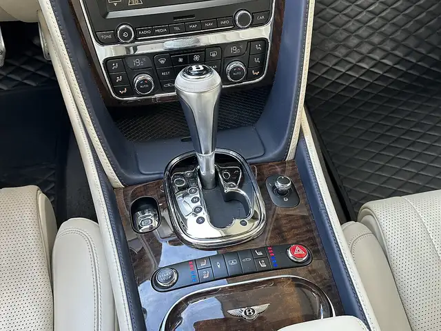Bentley Flying Spur Continental GT Flying Spur V8, durchgehend bei ... Ansicht 30