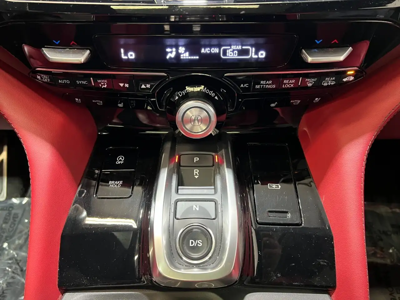 Acura MDX снимка Acura MDX