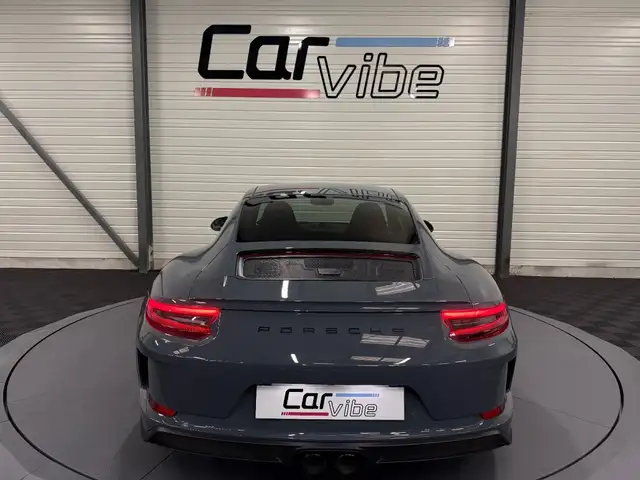 Porsche 991 view 10