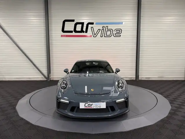 Porsche 991 view 9