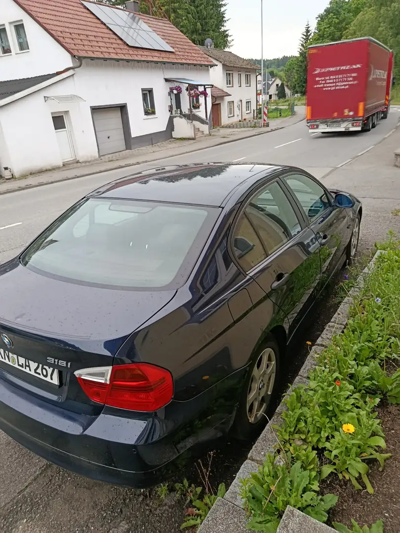 BMW 318 318i - 2
