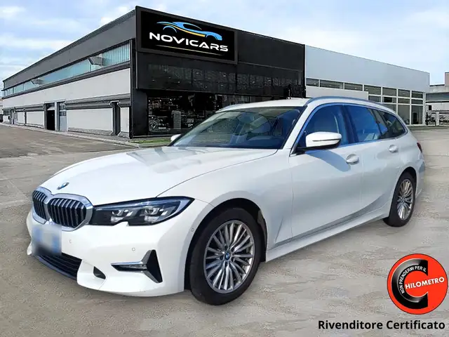BMW 320 Serie 3 G21 Touring 320d mhev 48V Luxury auto