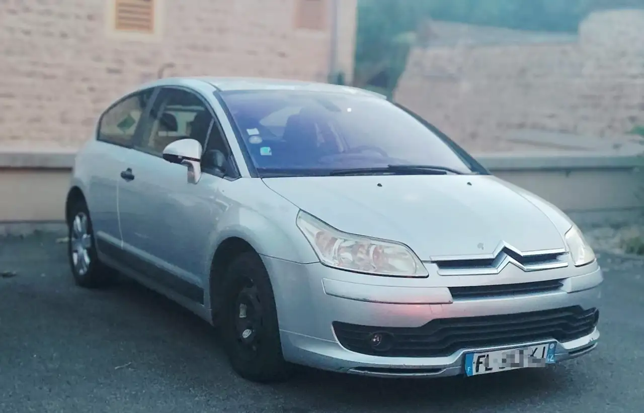 Citroen C4 Coupé — photo 3