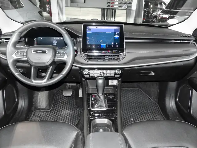 Jeep Compass view 6