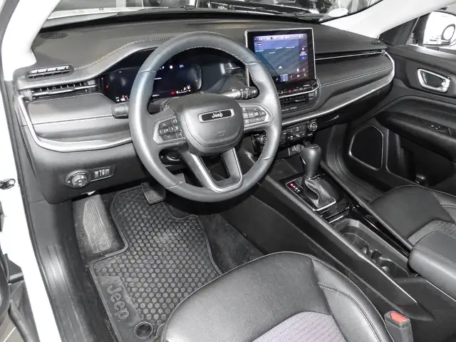 Jeep Compass view 5