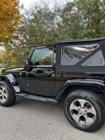Jeep Wrangler Hard-Top 2.8 CRD Automatik Sahara