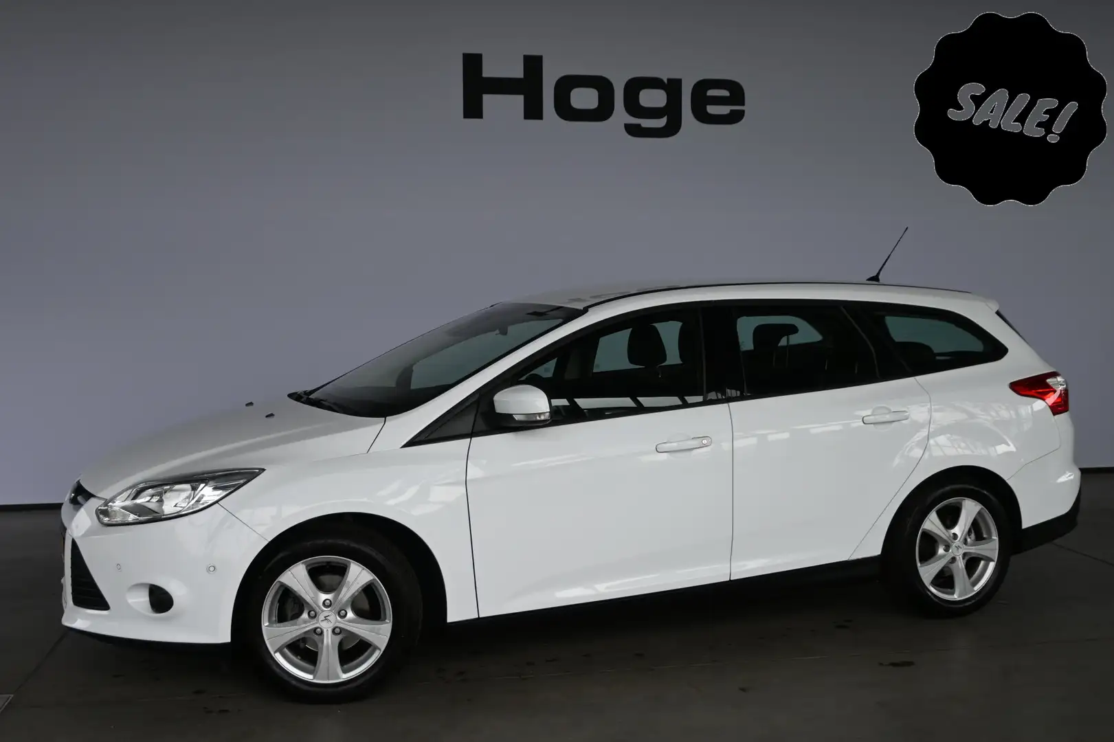 Ford Focus Wagon 1.0 EcoBoost Trend Airco Elektrisch Pakket G Wit - 1