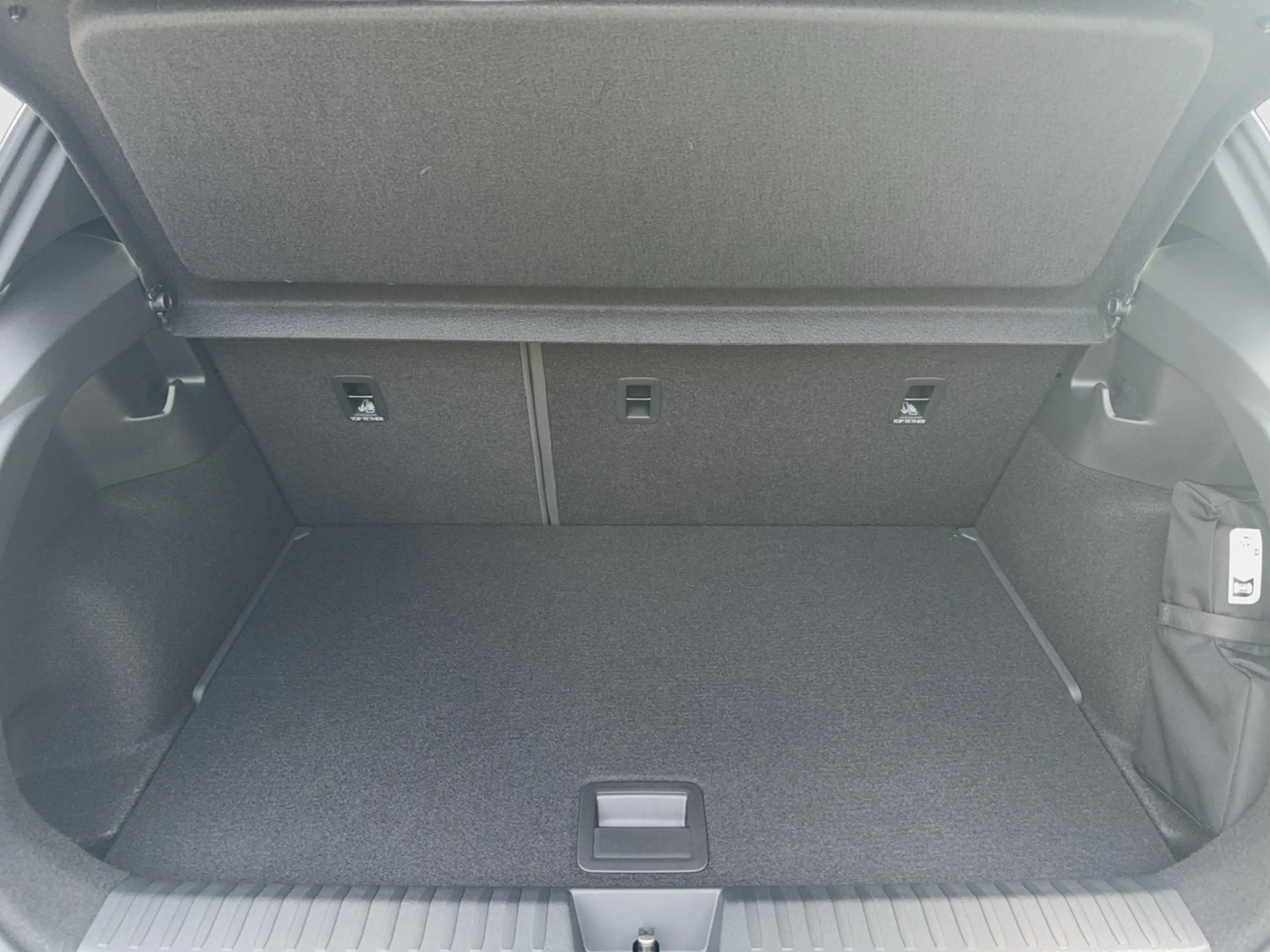 Volkswagen ID. Polo VW ID. Polo Style Edition+ 155 kW - 52 kWh — photo 23