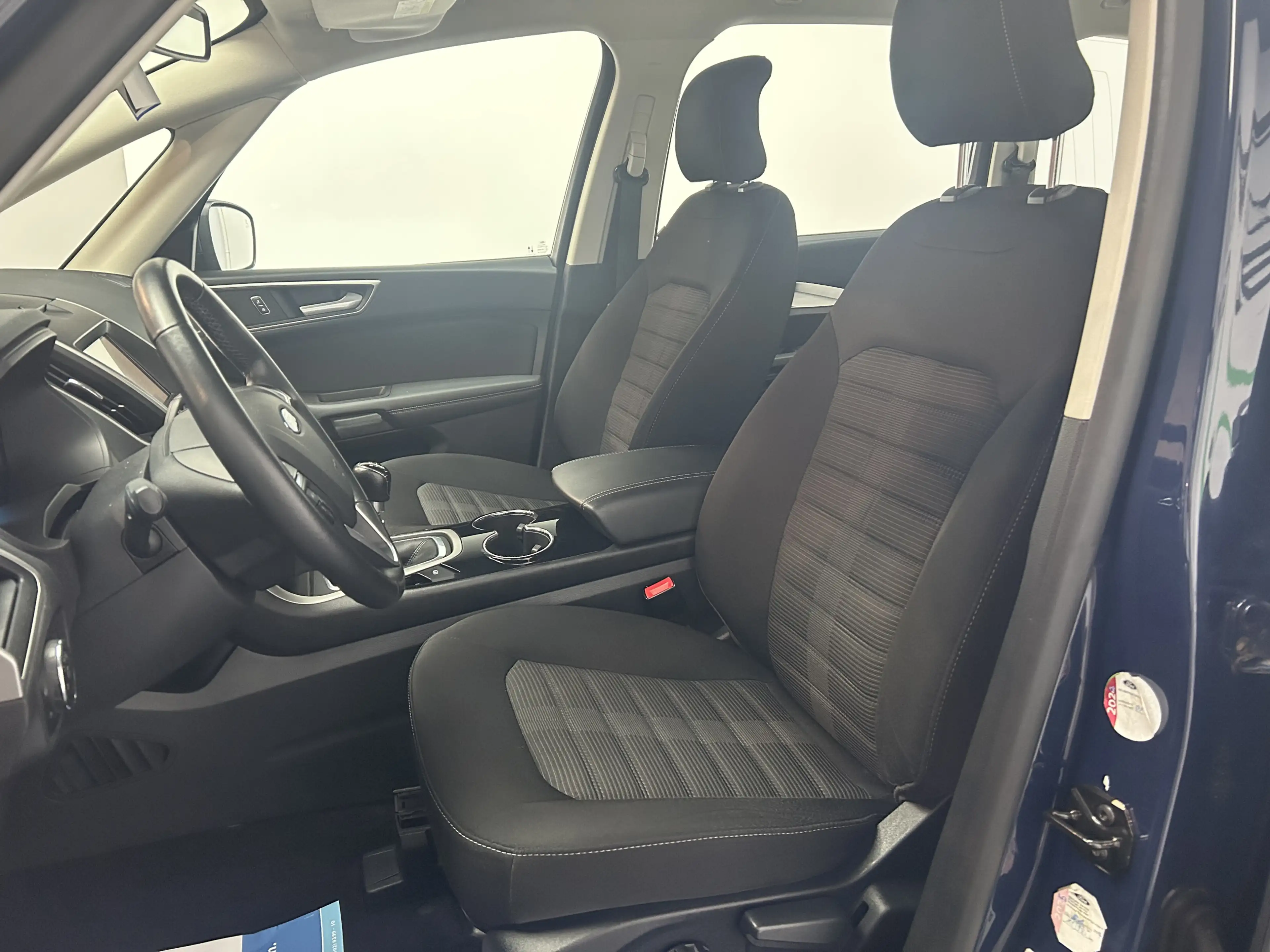 Ford Galaxy Trend 7-Sitzer AHK Navi R.Cam PDC Euro 6d — photo 7