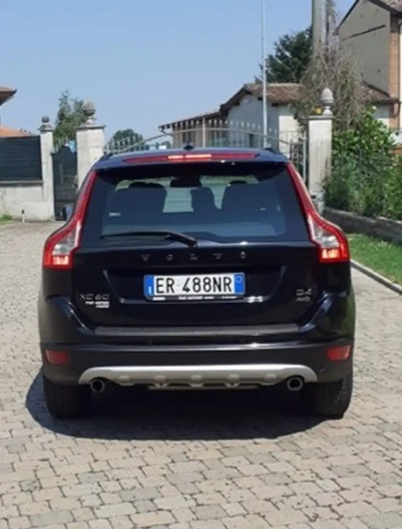 Volvo XC60 2.4 d4 (d3) R-design awd 163cv geartronic - 2
