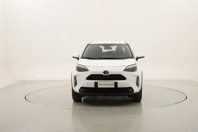 Toyota Yaris Cross view 8