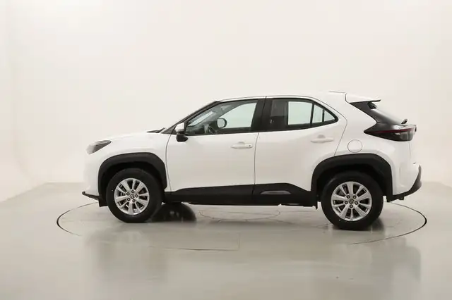 Toyota Yaris Cross view 2