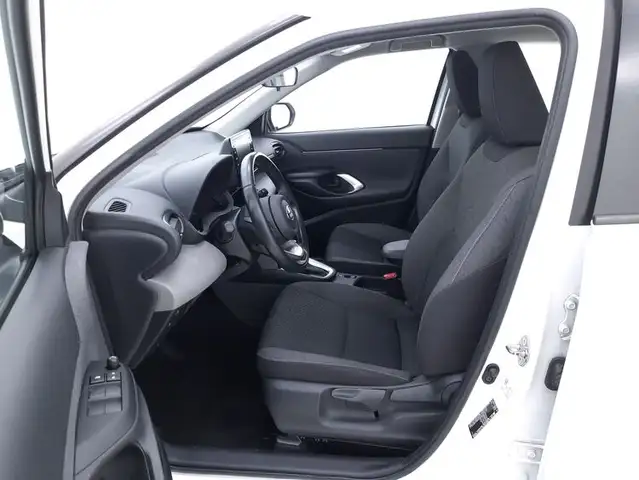 Toyota Yaris Cross view 10