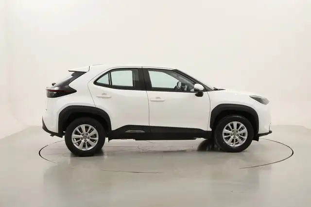 Toyota Yaris Cross view 6