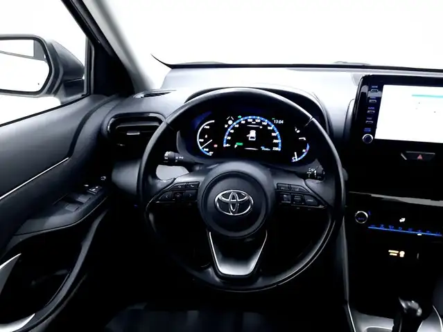 Toyota Yaris Cross view 11