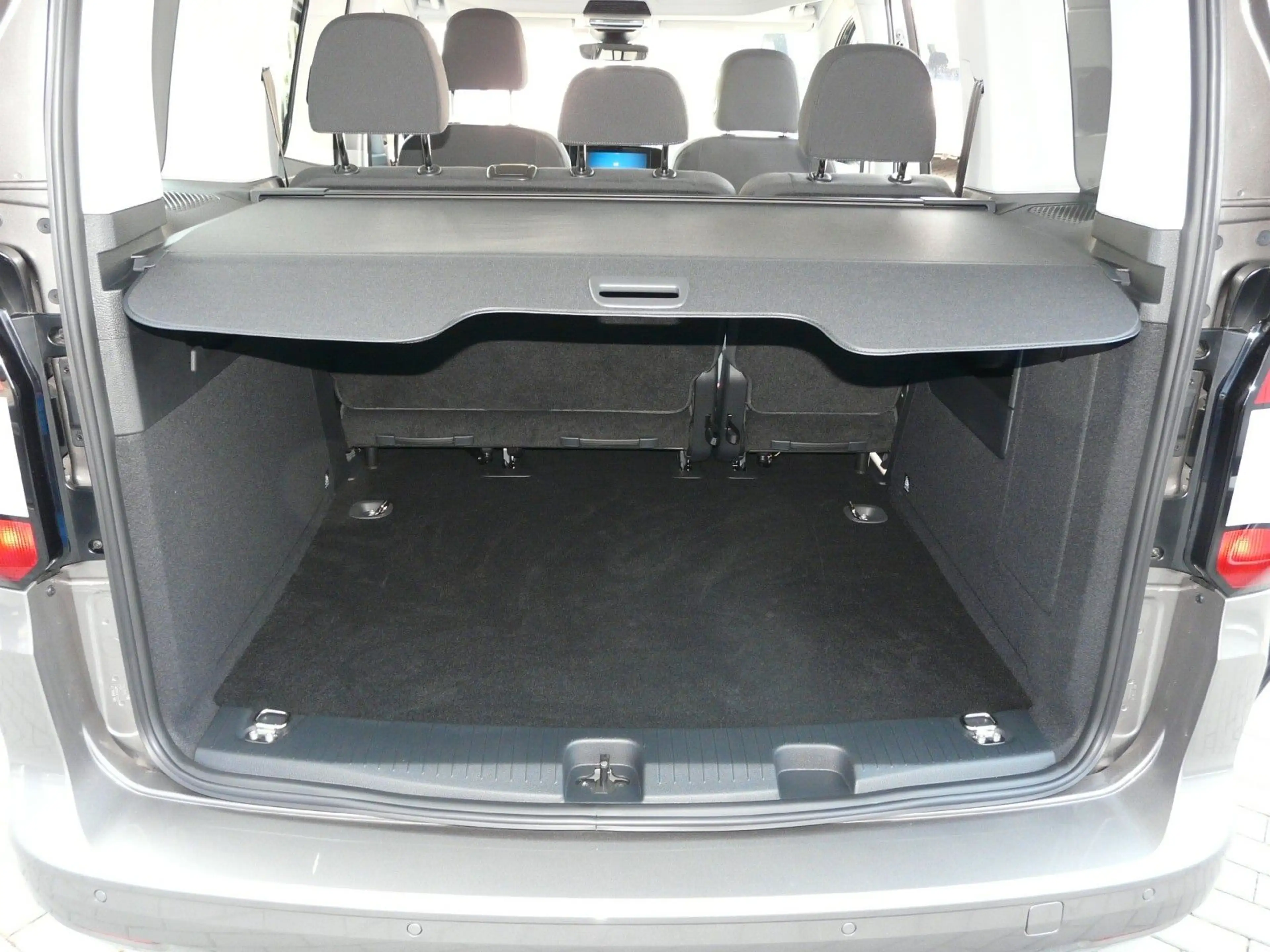 Ford Tourneo Connect Titanium *LED*Navi*Kamera* — photo 12