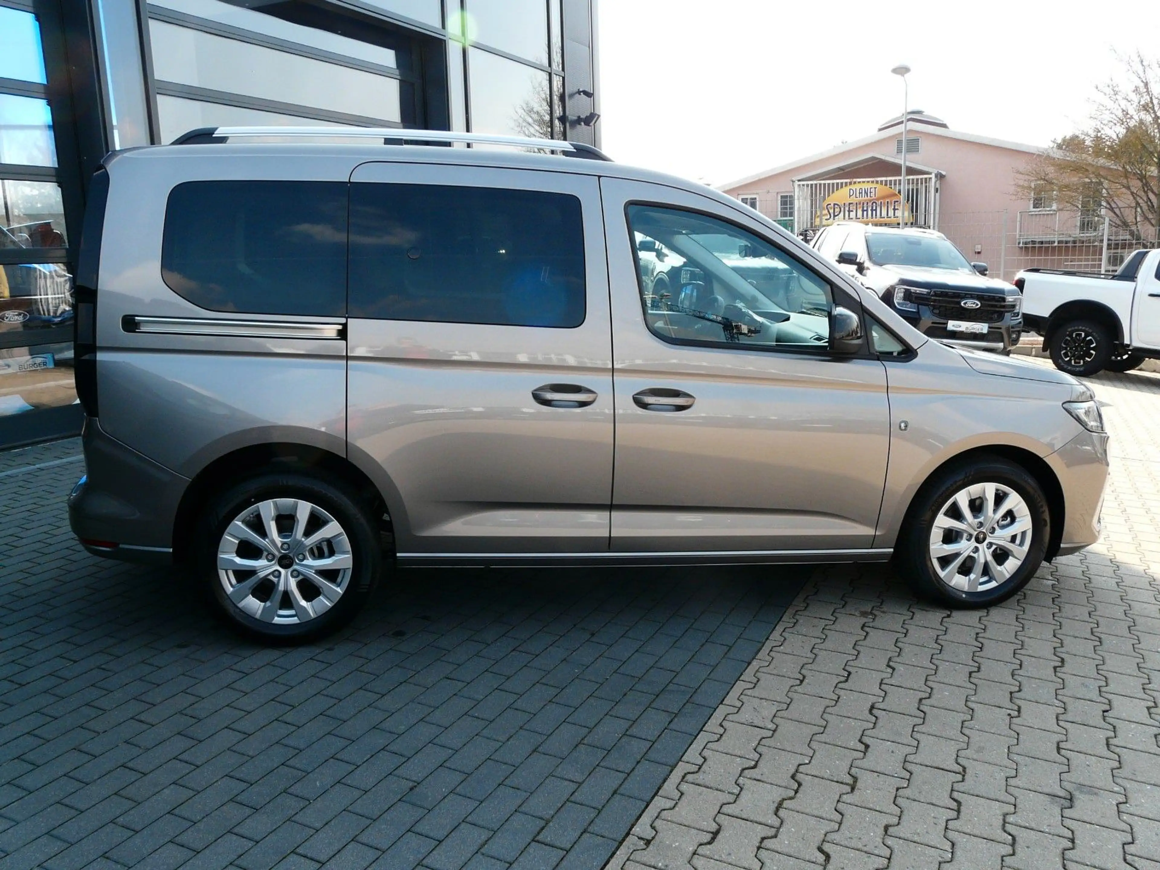 Ford Tourneo Connect Titanium *LED*Navi*Kamera* — photo 6