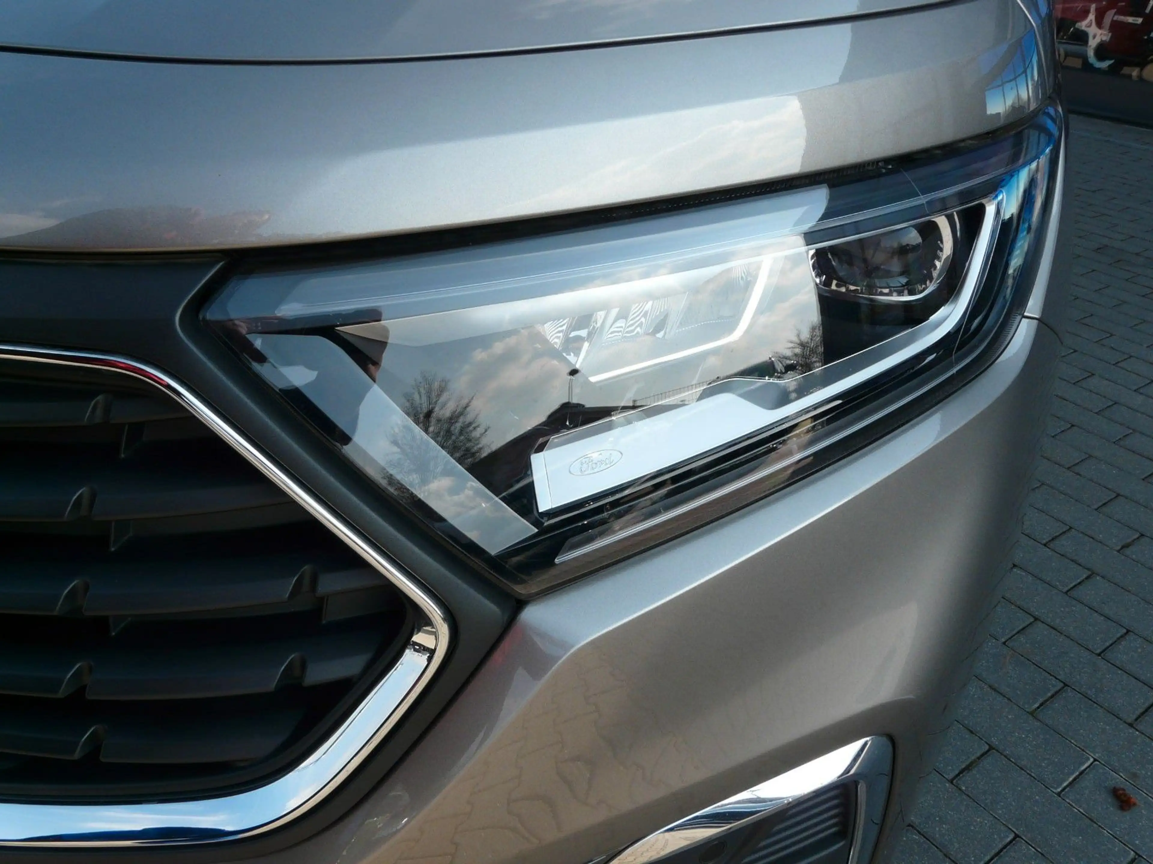 Ford Tourneo Connect Titanium *LED*Navi*Kamera* — photo 10