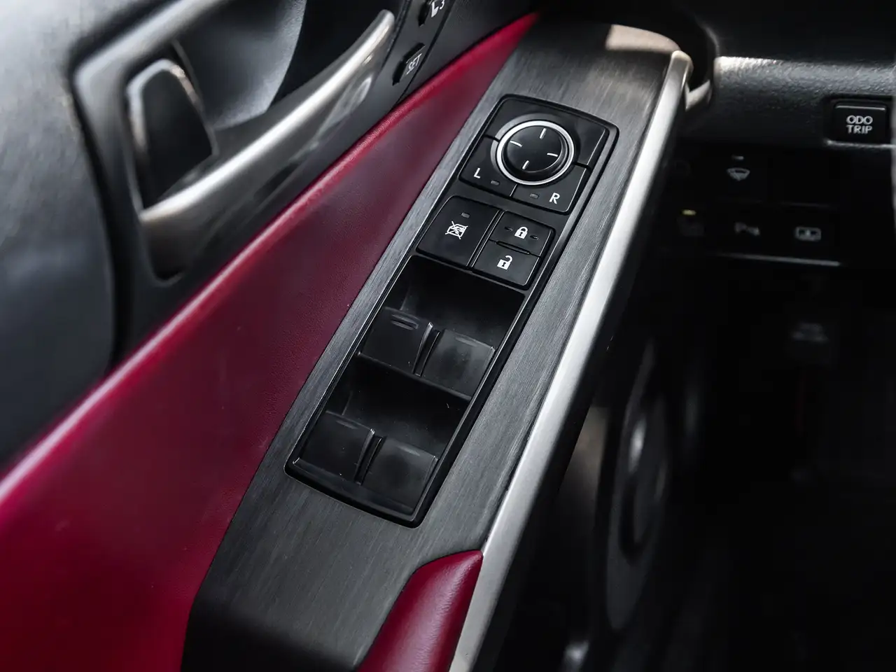 Lexus IS снимка Lexus IS