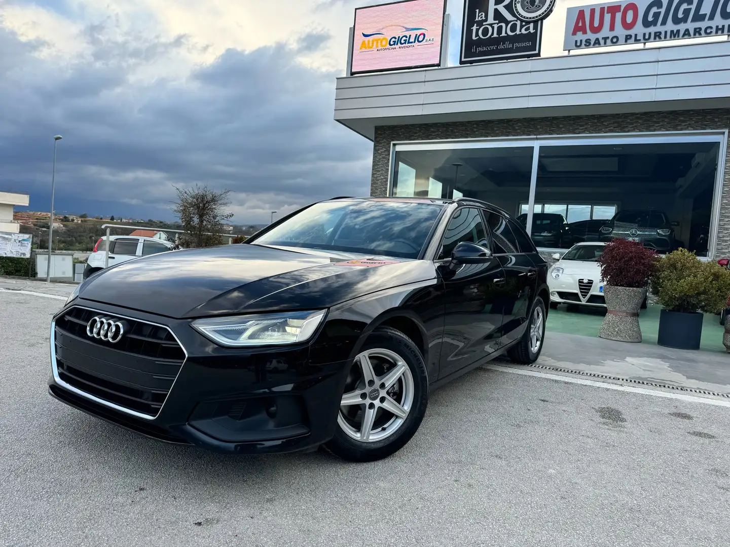 Audi A4 Avant 30 2.0 tdi mhev 136cv s-tronic, IVA ESPOSTA Nero - 1