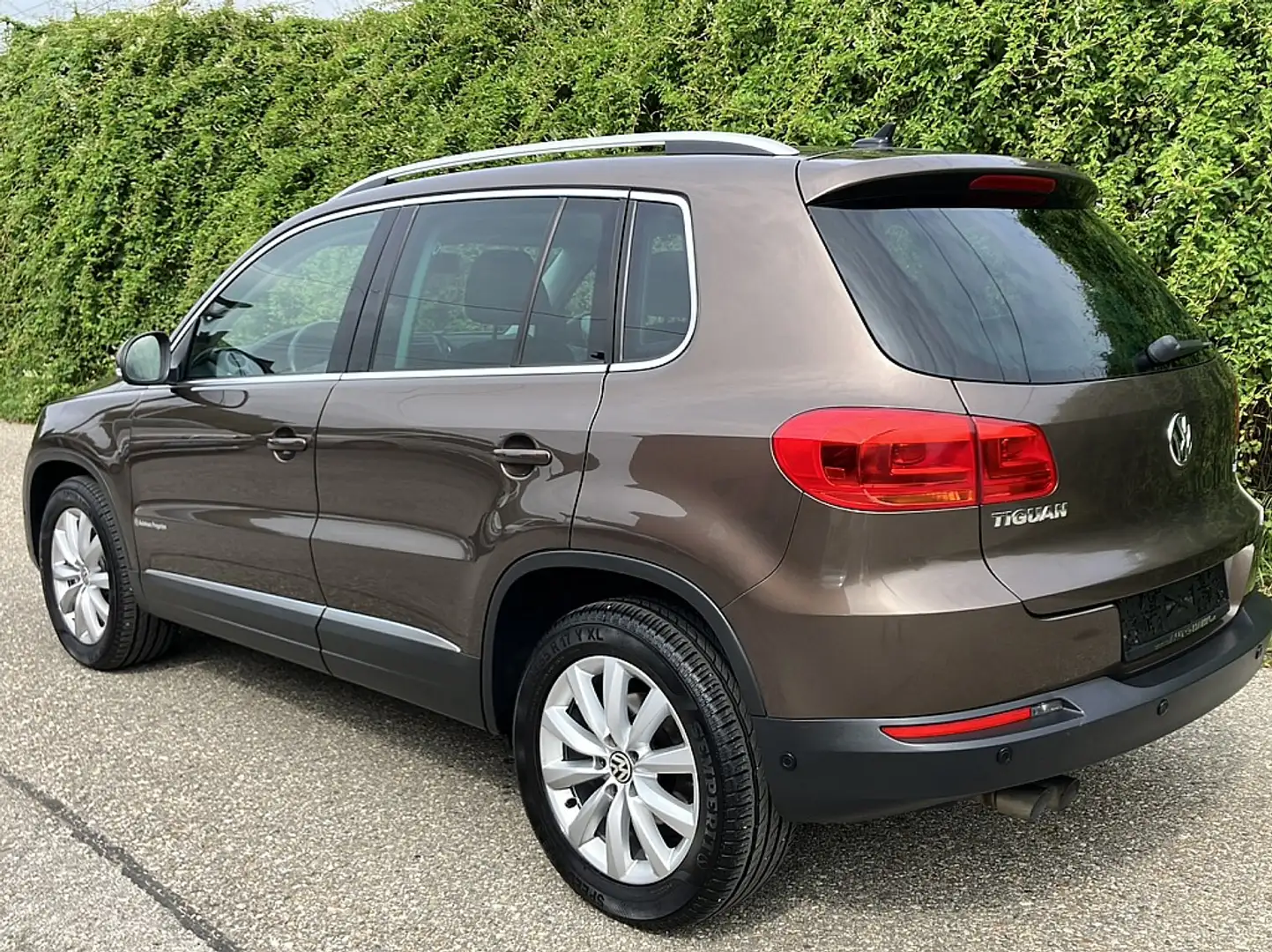Volkswagen Tiguan 2,0 TDI Karat BMT/ Xenon/Navi/Leder/1.Besitz Braun - 2